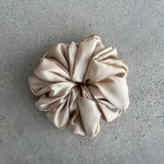 Vanilla Scrunchie